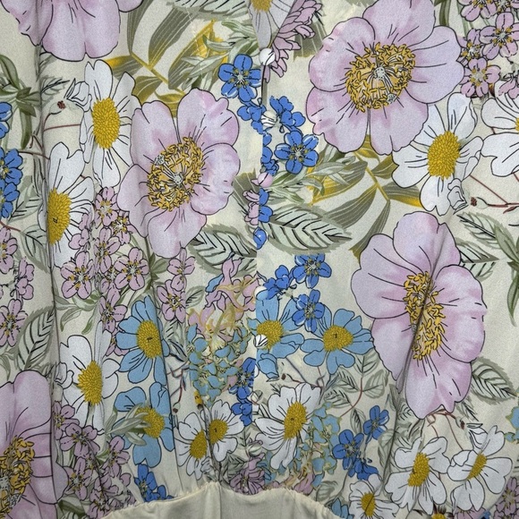 BUDDY LOVE Lilac/Blue Floral Cheyanne Bell Sleeve Bodysuit size Small - Picture 4 of 9